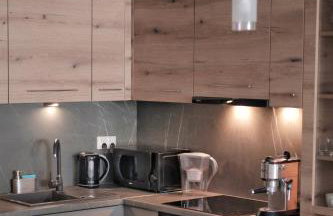 Capital Towers - Apartament Red z widokiem na panoramę miasta i rzekę - Foto 9