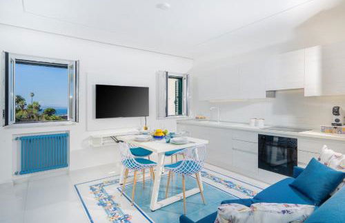 Sea View Deluxe Apartments - Foto 7