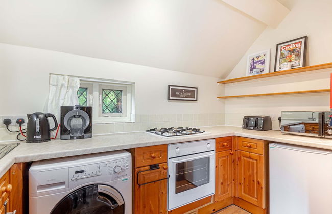 Host Stay The Old Thatch - Photo 4