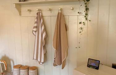 The Poppies, Norfolk, a charming coastal cottage - Photo 23