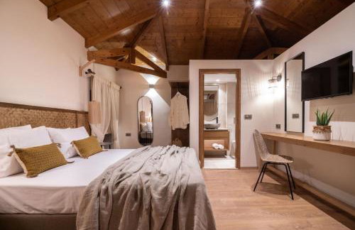 Villa Frontale - Restored Villa with Pool Perfect for 6 Nestled Next to a Traditional Olive Mill and Local Farms Offering Authentic Hospitality and Organic Delights By Villa Mana Gers - Foto 5