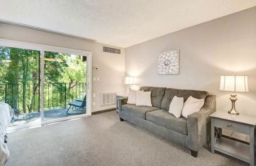 Riverfront Condo Next to Park and Downtown Bend - Foto 23