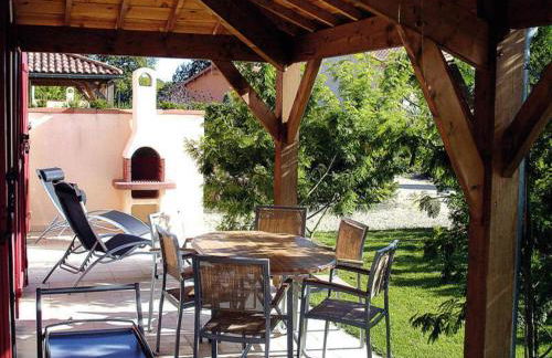 Villa in France with Garden & Barbecue - Foto 29