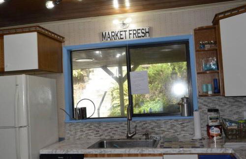 Guppies Lakehouse-Prvt. Lake Acc, Close to Rainier - Foto 36