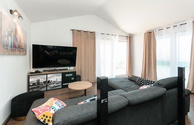 Luxury Villa With Heated Pool, Terrace, and Outdoor Amenities for Relaxation - Foto 17