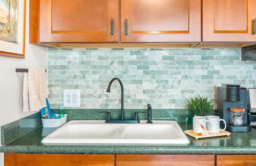 Mountain View Condo with King or Queen Bed and Parking - Photo 72