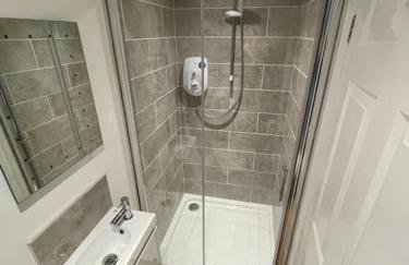 *Close to Beach* One Bedroom Suite with Parking - Photo 2