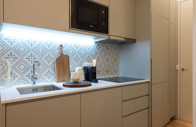 Mouzinho da Silveira 215 by LovelyStay - Foto 25