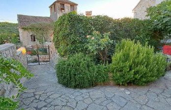 Stone House with garden Laganini - Photo 5