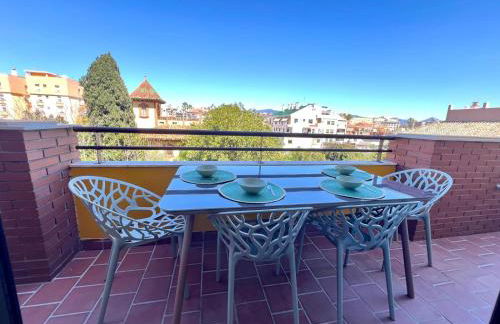 Urban Retreat with Views & Terrace - Foto 6