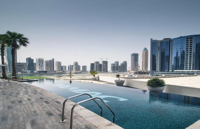 Stunning Studio Dubai with Infinity Pool and Canal View - Foto 14