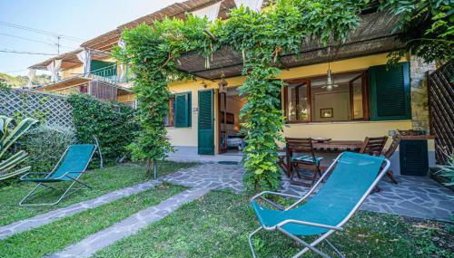 Un Giardino Sul Forno - Goelba - Foto 3, Garden, Garden view