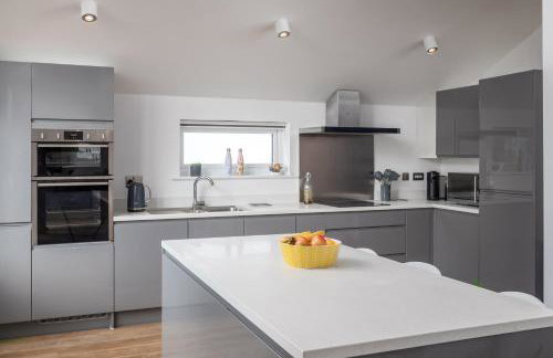 Waves Falmouth-hot tub games room very close to Swanpool beach and Falmouth GC - Foto 27