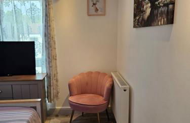 Allan & Ella House - Photo 25