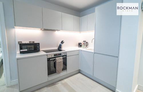 Library House Apartments - FREE PARKING - Contractor Hub - Superfast Wi-Fi - Long Term Stays - Foto 4