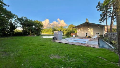 Gîte La Lézardière avec piscine chauffée privative 30 minutes de la Rochelle - Photo 2, Garden