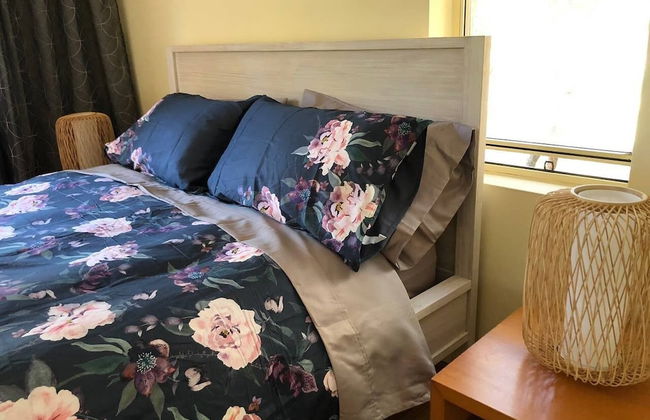 Escape to Strathfield for 8 guests - Photo 3