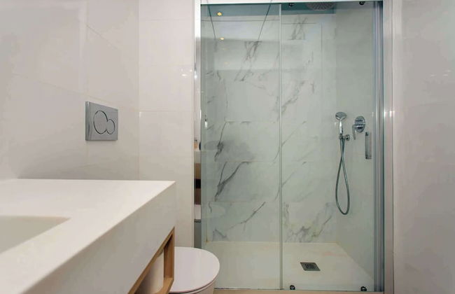 Sunset Paradise - Sleeps 4, Pool, Terrace & Views - Foto 9