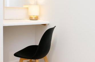 Modern 3 Bedroom Home, Free Parking, Garden, Sleeps 7 - Photo 29