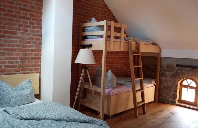 HexenburgbeiDresden Maisonette über 2 Etagen mit 4 Schlafzimmern, Kamin, Terrasse und Faßsauna, Nähe Sächsische Schweiz - Foto 5