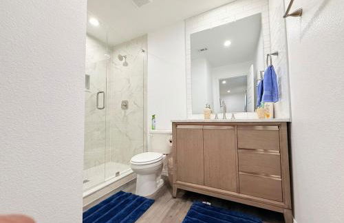 Cozy Lakeview Retreat Home - Photo 44