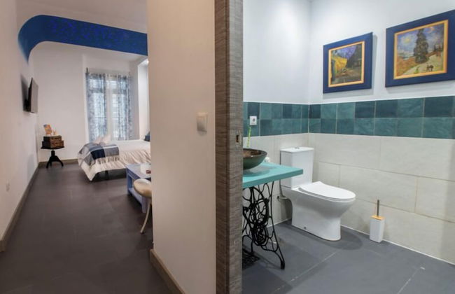 Molucano Themed Rooms - Photo 33