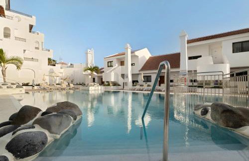 Apartment - Sleeps 4 - Jacuzzi - Terrace - Pool - Foto 2