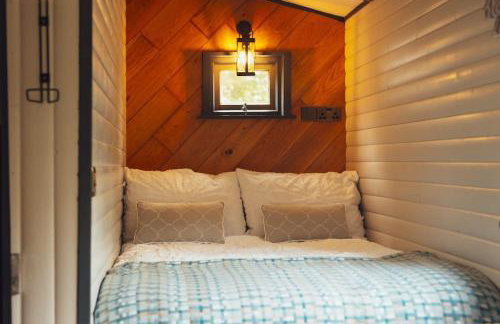Lomu - Cosy Coastal Shepherd's Hut with Log-Burner and WiFi - Foto 9