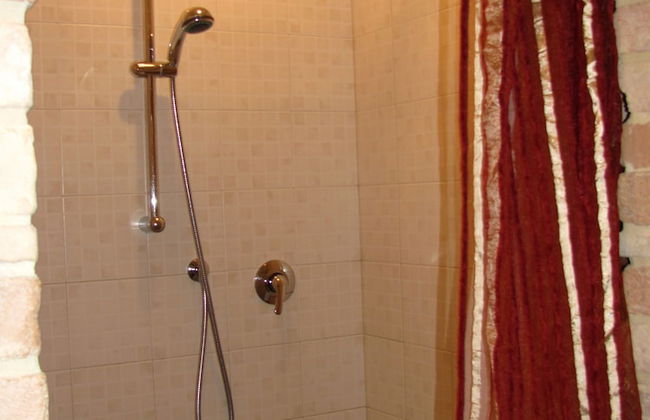 Old House - Photo 24