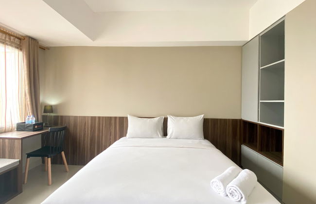 Well Furnished and Cozy Studio at LRT City Jatibening Apartment - Photo 2