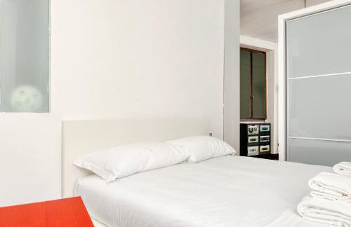 Just Urban Stays - Elegant Apartment with Terrace - Porta Venezia - Foto 26