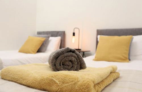 Stunning Coach House with two bedrooms and parking - Foto 18