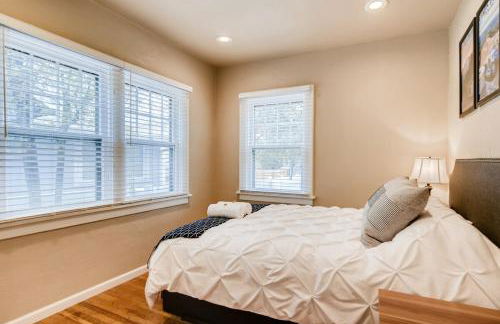 Olympic House Downtown w Hot Tub Fire pit & BBQ - Foto 29