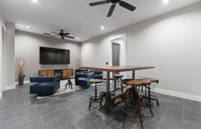 Gray Fox Lodge by Avantstay Waterslide Pool Theater Sleeps 23 - Foto 50