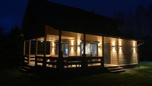 Domek drewniany nad stawem - Foto 1