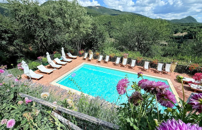 Serene Tuscan Retreat With Breathtaking Views - Foto 45