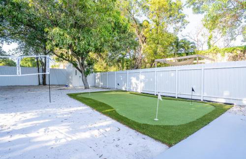 5BR HotTubPoolTableMiniGolf 7 min to Wynwood - Foto 48