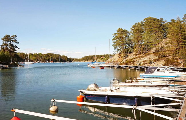 4 Person Holiday Home in Djurhamn - Photo 17