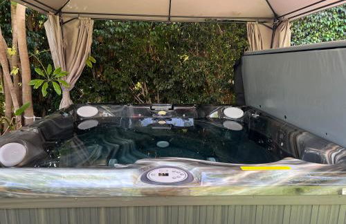 10 Bedroom 5 Star Luxury Villa & Heated Pool for 5 to 28 Guests near Alicante - Foto 11