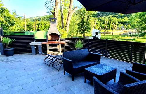 Beautiful house with large terrace and jacuzzi - Foto 8