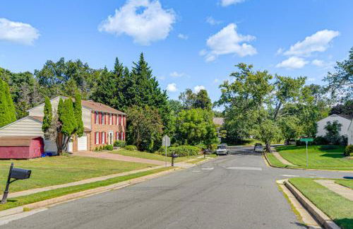 54 Mi to Dtwn DC Spacious Family Home! - Foto 37