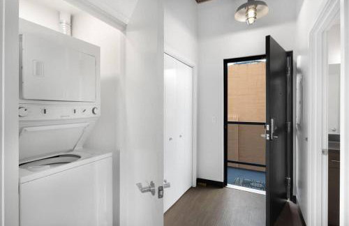 Brand New Downtown Condo Next to Bremerton Ferry - Foto 21