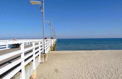 Bursztynowy Brzeg - Mechelinki Revital - Foto 28