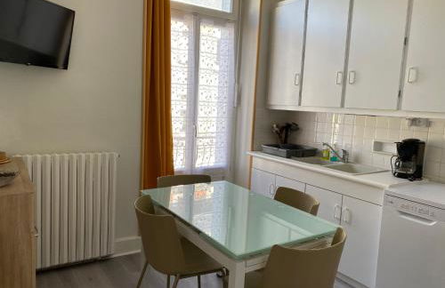 Appartement 6 personnes au cœur de La Bourboule - FR-1-858-23 - Foto 12