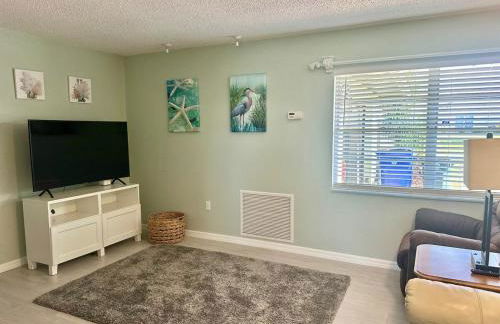 Lake June Canal Access Retreat - Foto 8