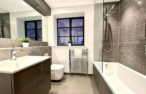 Luxury Apartment Next to the Beach New 2 Bedroom - Great Location - Fast WiFi - Smart TV - sleeps up to 4! Close to Purbeck, Corfe Castle, Sandbanks, Poole & Bournemouth - Foto 9