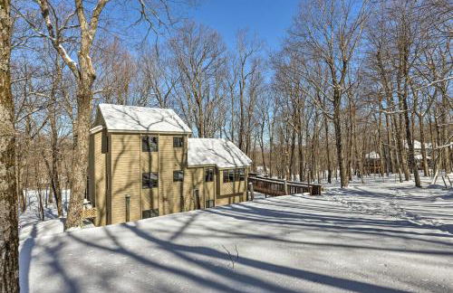 Bright Wintergreen Resort Home Deck and Grill! - Foto 42