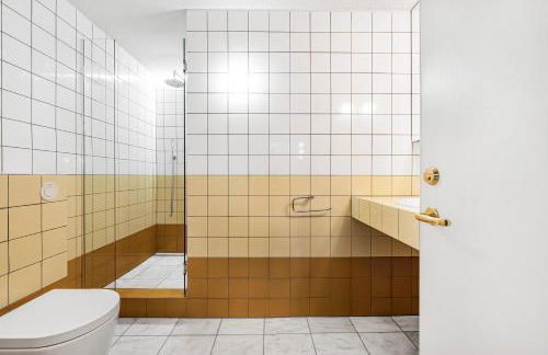 Schoolbell Mews full 3 bedroom 2 bathroom architect designed mews house Fabulous Bow, Victoria Park Location - Foto 12