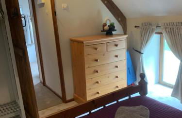 Countryside Retreat in Brittany 2 Bedrooms Sleeps 4 Pet Friendly Heated Swimming Pool Free Wifi - Foto 32