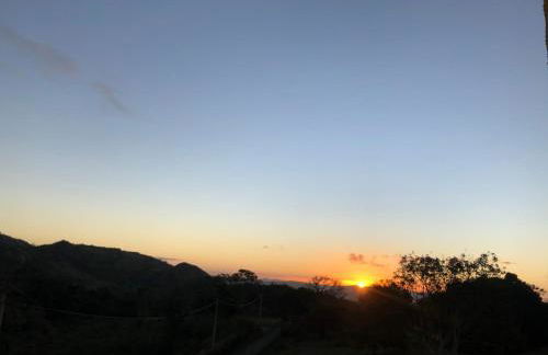 Flat no Condomínio Paraíso Serra Negra - A 200m da Bodega de Véio - Foto 11